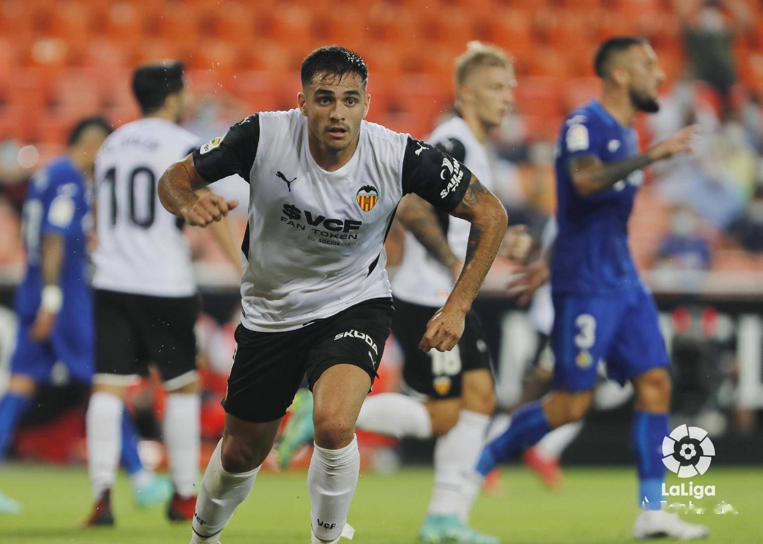 今夜亚特兰大备战西甲,迎来里程碑细节曝光,引发热议,数据趋势出现新变化 今夜亚特兰大备战西甲,迎来里程碑细节曝光,引发热议,数据趋势出现新变化